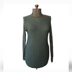 Soft green long sleeved tunic shirt -  Size Small